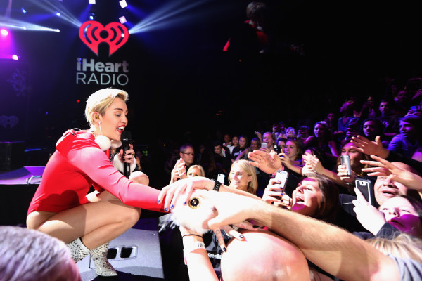 Miley Cyrus pic #653317