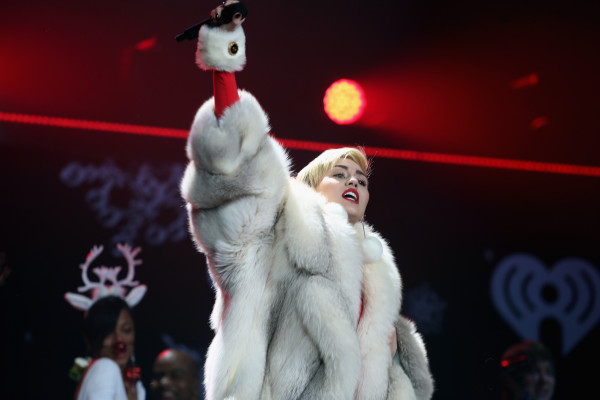 Miley Cyrus pic #653339