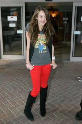 photo 21 in Miley gallery [id151512] 2009-04-29 00:00:00