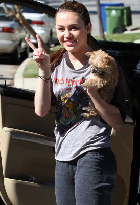 photo 15 in Miley Cyrus gallery [id344929] 2011-02-22 00:00:00