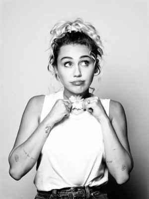 photo 17 in Miley Cyrus gallery [id885312] 2016-10-13 00:00:00