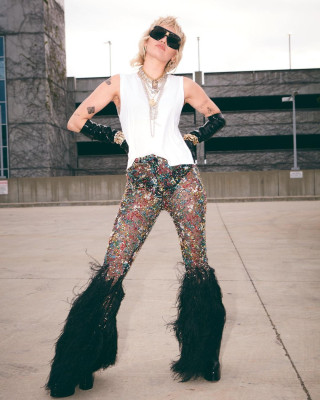 photo 26 in Miley Cyrus gallery [id1255107] 2021-05-11 00:00:00