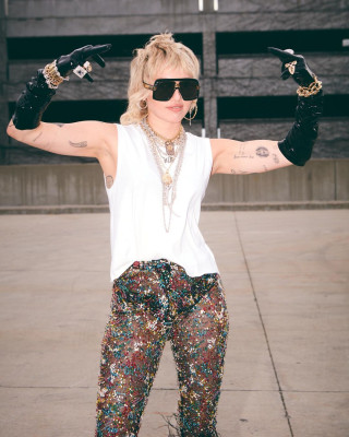 photo 25 in Miley Cyrus gallery [id1255108] 2021-05-11 00:00:00