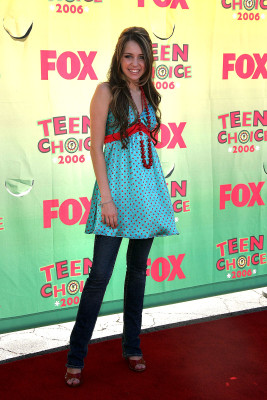 photo 16 in Miley Cyrus gallery [id233652] 2010-02-08 00:00:00