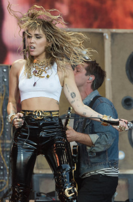 Miley Cyrus pic #1151985