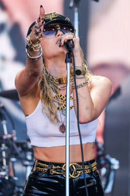 Miley Cyrus pic #1151987