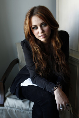 photo 16 in Miley Cyrus gallery [id248051] 2010-04-09 00:00:00