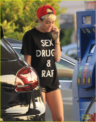 photo 9 in Miley gallery [id625562] 2013-08-16 00:00:00