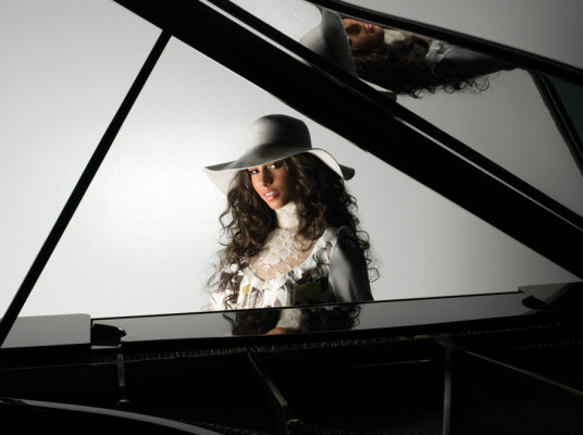 Alicia Keys pic #116394
