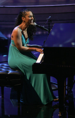 Alicia Keys pic #48045