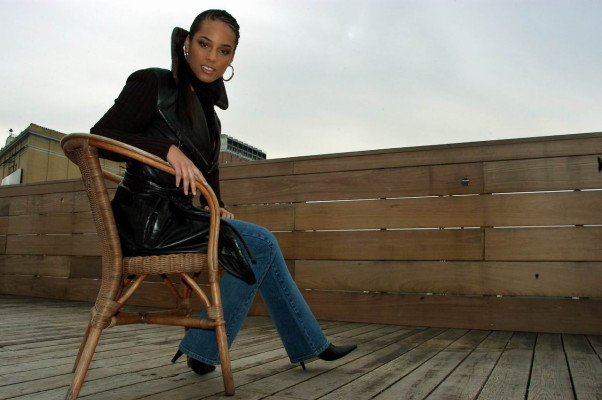 Alicia Keys pic #23593