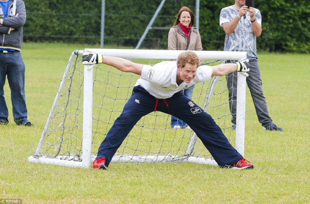 Prince Harry of Wales pic #705381