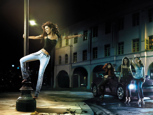 Priyanka Chopra pic #399385