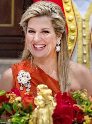 Queen Maxima of Netherlands pic #1092397
