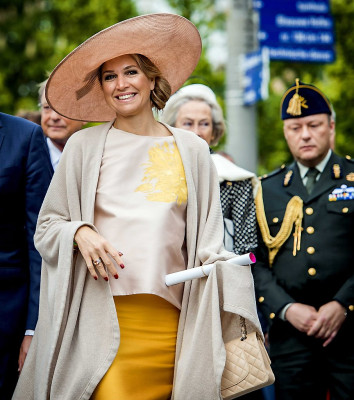 Queen Maxima of Netherlands pic #778543