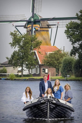 Queen Maxima of Netherlands pic #949919