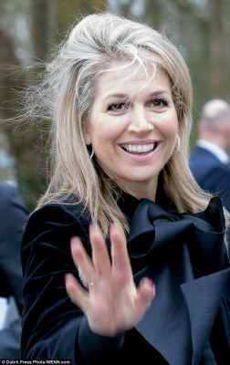 Queen Maxima of Netherlands pic #1023416