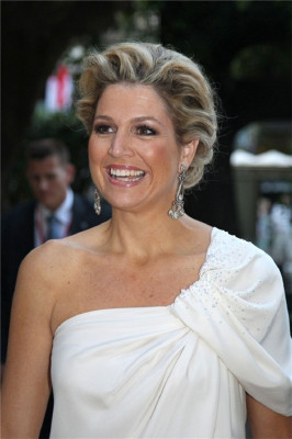 Queen Maxima of Netherlands pic #612130