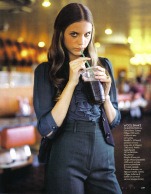 Regina Feoktistova pic #383445