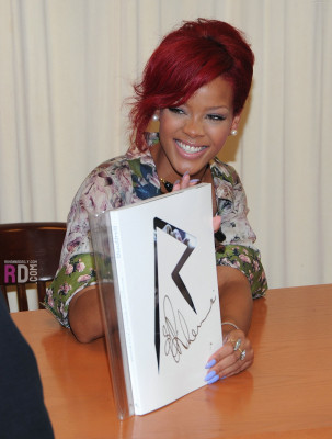 Rihanna pic #300225