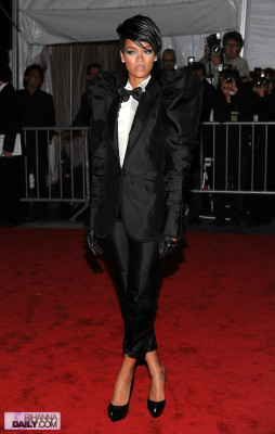 Rihanna pic #155925