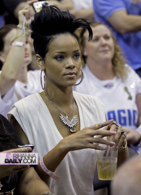 Rihanna pic #163944