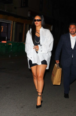 photo 27 in Rihanna gallery [id1317538] 2022-12-16 00:00:00