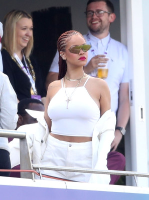 Rihanna pic #1152281