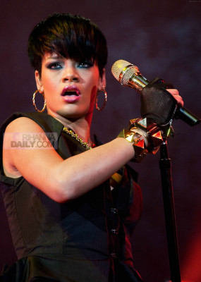 Rihanna pic #134159