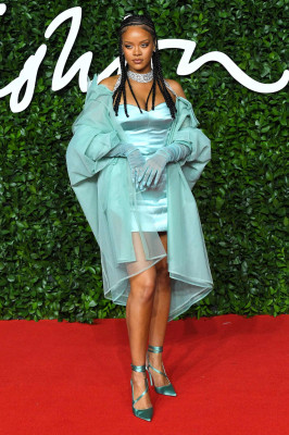 photo 29 in Rihanna gallery [id1193073] 2019-12-05 00:00:00