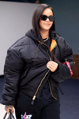 Rihanna pic #1044155