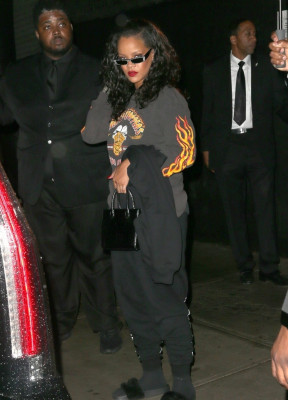 Rihanna pic #1037050