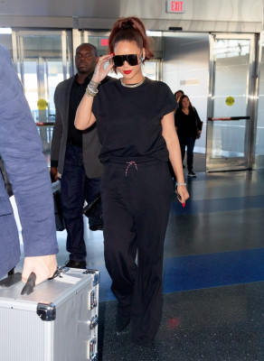 Rihanna pic #1145230