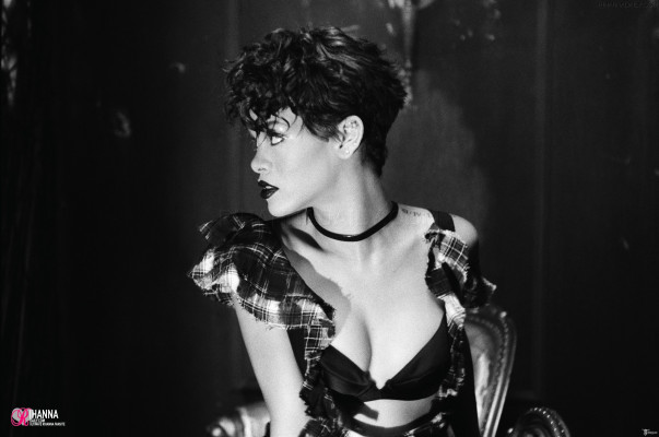 photo 4 in Rihanna gallery [id116181] 2008-11-17 00:00:00