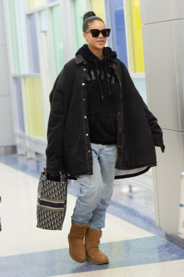 Rihanna pic #1099658