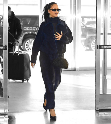 Rihanna pic #1185103