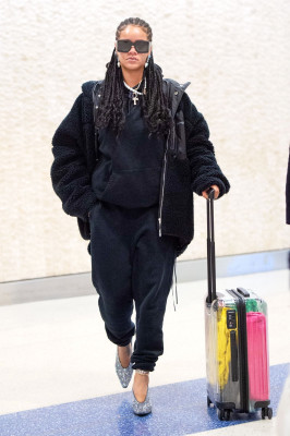 Rihanna pic #1200058