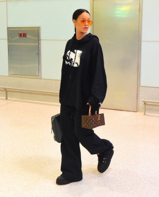 Rihanna pic #889971