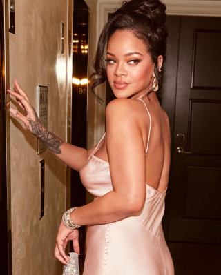 photo 11 in Rihanna gallery [id1288297] 2021-12-17 00:00:00