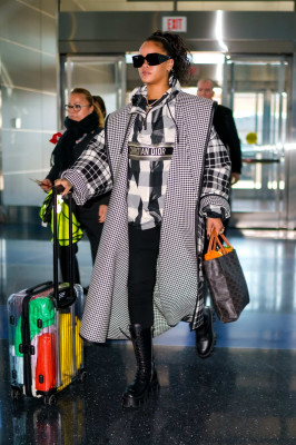 Rihanna pic #1200457