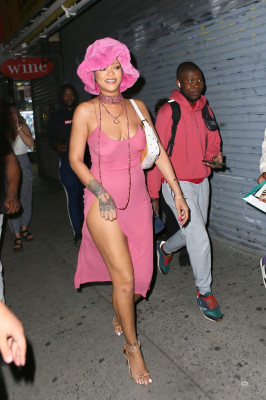 photo 23 in Rihanna gallery [id1258998] 2021-06-25 00:00:00