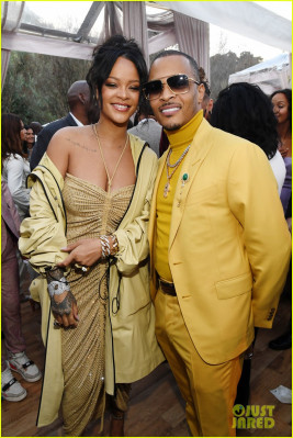 photo 22 in Rihanna gallery [id1200706] 2020-01-30 00:00:00