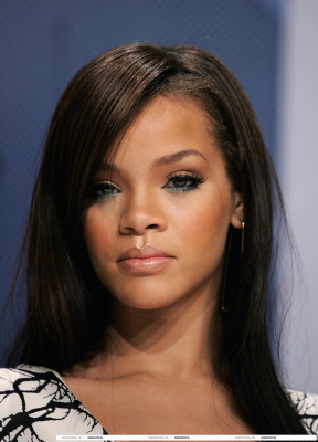 photo 7 in Rihanna gallery [id115011] 2008-11-07 00:00:00
