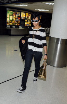 photo 13 in Rihanna gallery [id123698] 2009-01-06 00:00:00