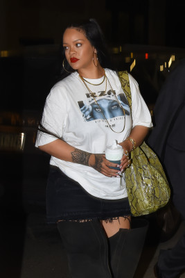 photo 25 in Rihanna gallery [id1317540] 2022-12-16 00:00:00
