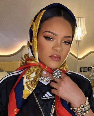 photo 3 in Rihanna gallery [id1317305] 2022-12-14 00:00:00