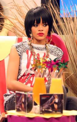 Rihanna pic #429447