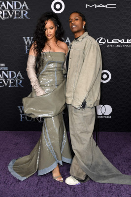 photo 5 in Rihanna gallery [id1315852] 2022-11-30 00:00:00