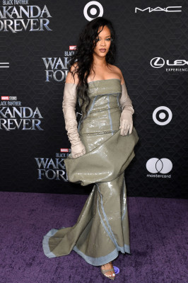 photo 6 in Rihanna gallery [id1315851] 2022-11-30 00:00:00