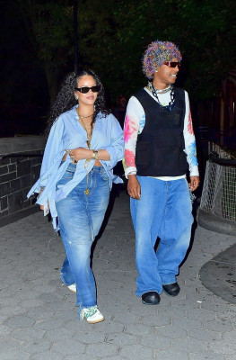 photo 17 in Rihanna gallery [id1317548] 2022-12-16 00:00:00